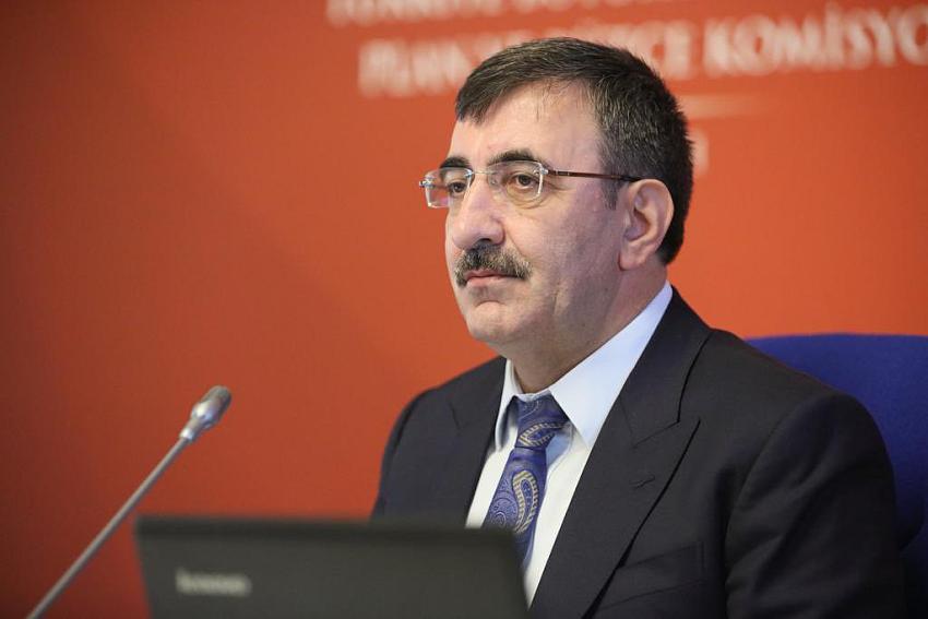 YILMAZ: AFET SİYASİ POLEMİK ALANI DEĞİLDİR